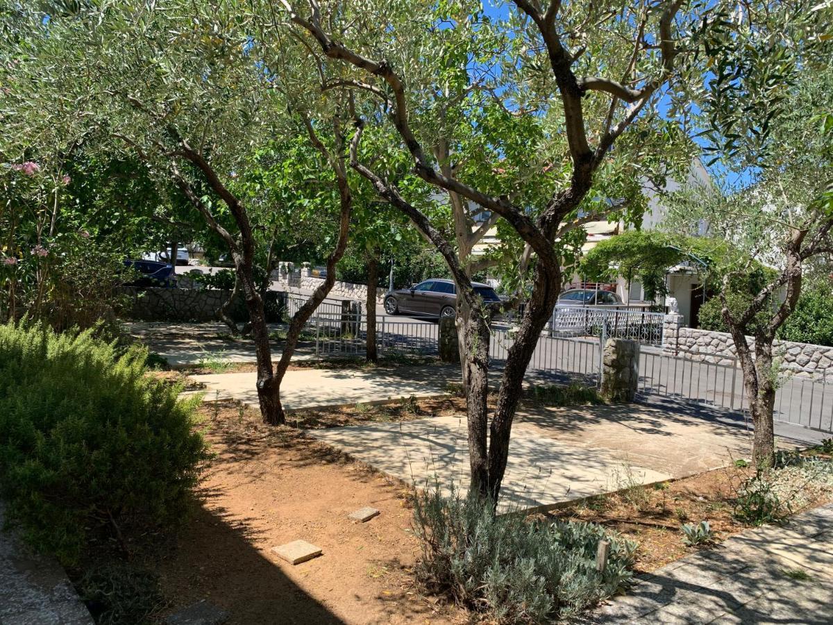 Apartment Gardenview - New! Кърк Екстериор снимка