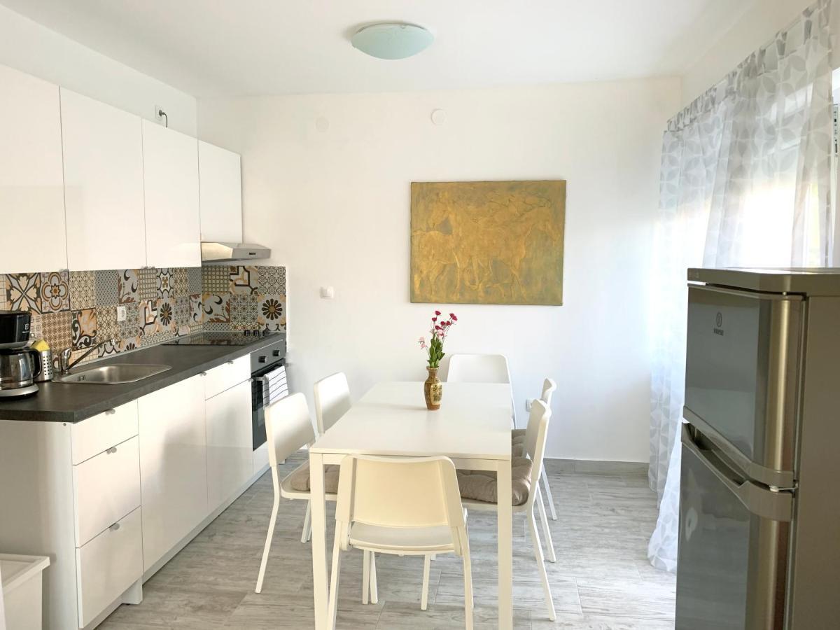 Apartment Gardenview - New! Кърк Екстериор снимка